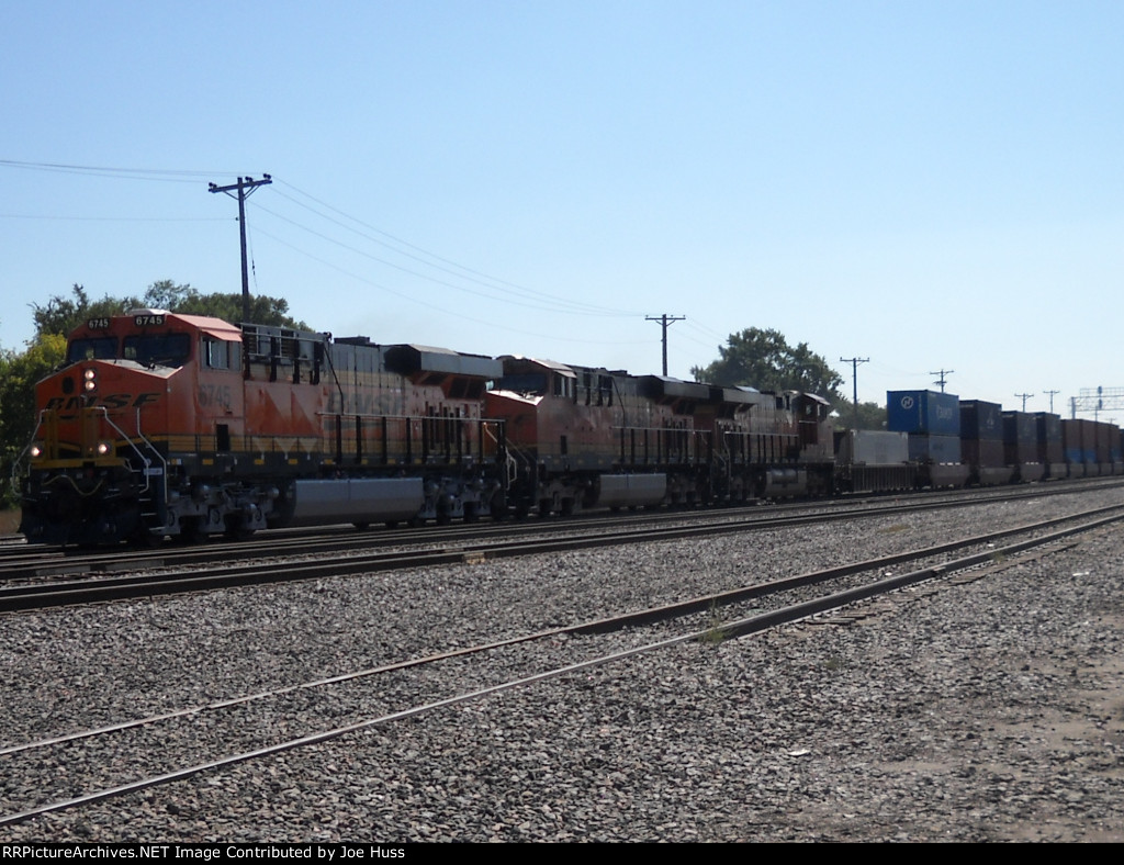 BNSF 6745 West